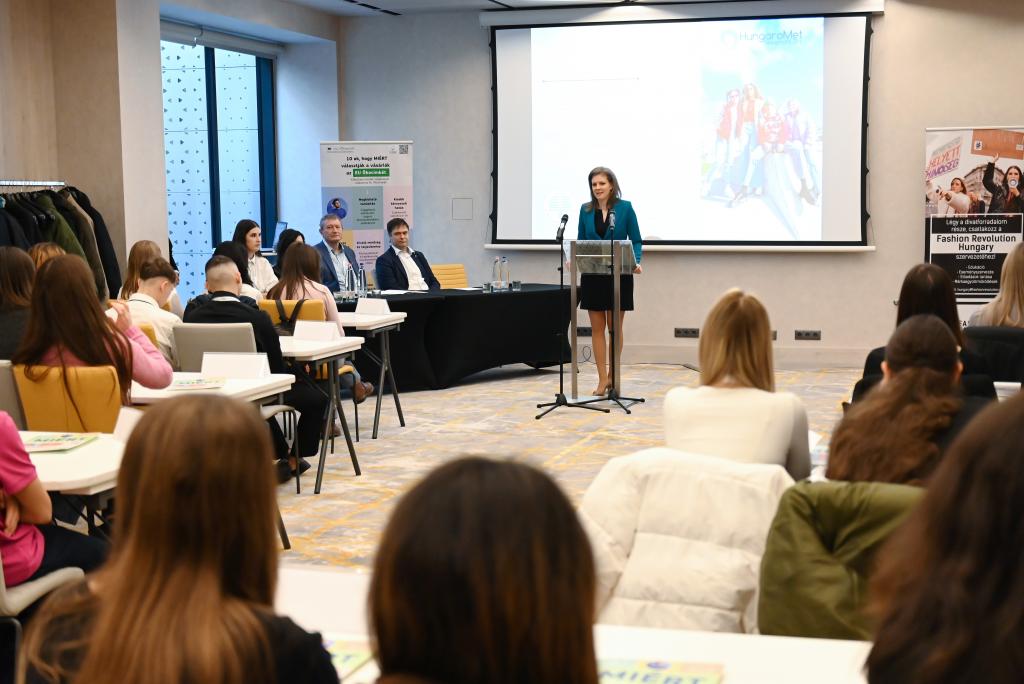 Keresd a jelet! ökocímkeverseny, döntő, megnyitó